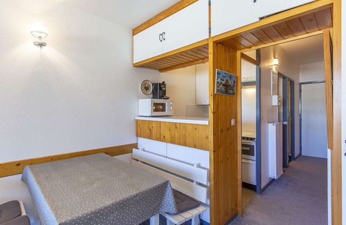 Eaux-Bonnes Apartment | Studio cabin for 6 at the foot of the slopes in Gourette