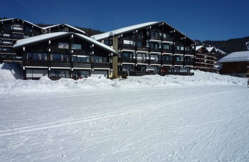 Les Saisies Apartment | Studio cabin in Les Saisies, 4 people, parking