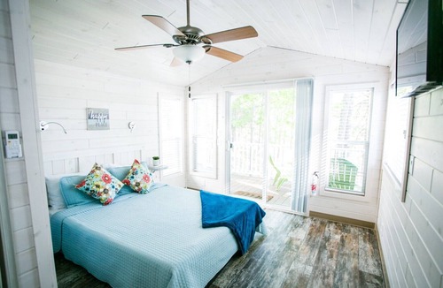 Steele Creek Cabin | Studio Cabin with Private Porch #27