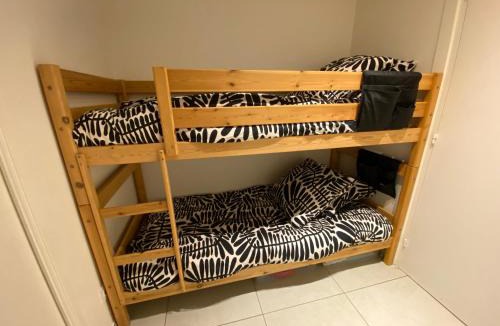 Arcachon Apartment | Studio Cabine à Arcachon avec Parking, WiFi et Accès Direct Plage - FR-1-374-219