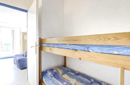 Biscarrosse Plage Apartment | Studio Cabine à Biscarrosse Plage - 300m de la Mer, Balcon Sud, Parking Privé - FR-1-521-61