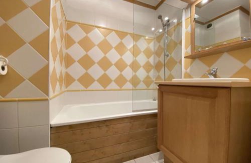 Praz-sur-Arly Apartment | Studio cabine à Praz-sur-Arly - 4 pers, animaux, parking - FR-1-603-18