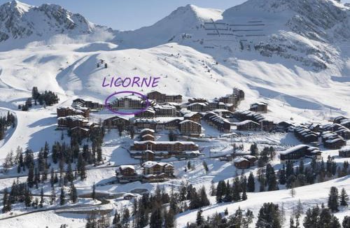 Belle Plagne Apartment | Studio cabine 4 pers, balcon, proche pistes - FR-1-455-163