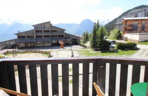 Auris Apartment | Studio cabine 4 pers au pied des pistes avec balcon - Auris en Oisans - FR-1-297-331