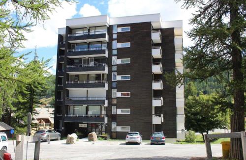 Les Claux Apartment | Studio cabine 6 couchages à Vars Les Claux, proche pistes et commerces - FR-1-330B-96