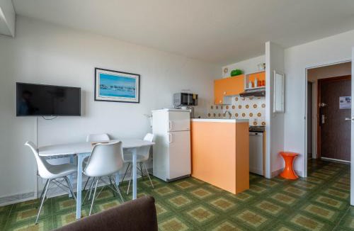 Arcachon Apartment | Studio cabine avec balcon, parking privé, accès direct plage, proche centre ville - FR-1-319-44