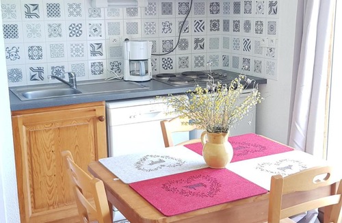 La Joue du Loup Apartment | Studio cabine La Joue du Loup, 4 pers., terrasse, parking - FR-1-504-363