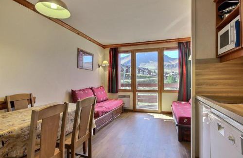 Plagne Soleil Apartment | Studio cabine PMR, au pied des pistes, 3/4 pers. - FR-1-455-124