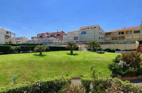 Cap d'Agde Apartment | Studio cabine spacieux avec piscine, proche plage - FR-1-607-81