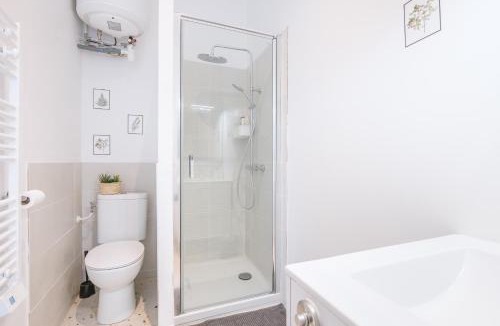 Cœur de Ville Apartment | Studio calme centre mezzanine confortable "Vichy mon amour" dans la Villa Marie Céline