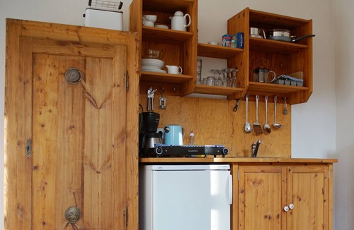Greiz Apartment | Studio castle view, private bathroom outside the room, garden, sauna