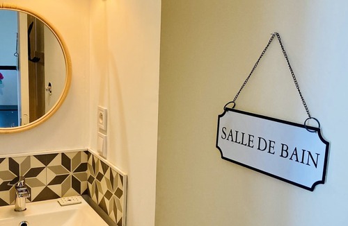 Oloron-Sainte-Marie Apartment | Studio Centre Ville Dans Demeure du 18 ème Siècle