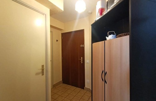 Aix-les-Bains City Center Apartment | Studio Centre-Ville Aix-les-Bains avec Parking et Animaux Acceptés - FR-1-555-20