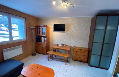 Arette Apartment | Studio chaleureux 4 pers, La Pierre St Martin - parking gratuit, casier à skis, proche pistes - FR-1-602-72