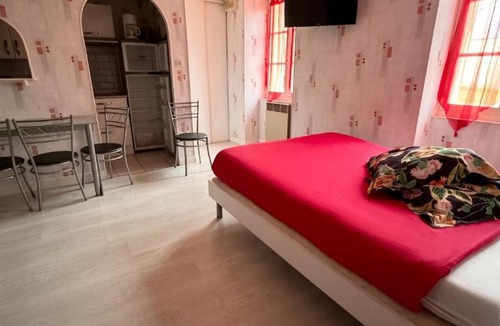 Neris-les-Bains Apartment | Studio charmant à Néris-les-Bains - 25 m² avec terrasse