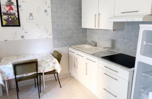 Neris-les-Bains Apartment | Studio charmant à Néris-les-Bains, 20 m², avec terrasse C
