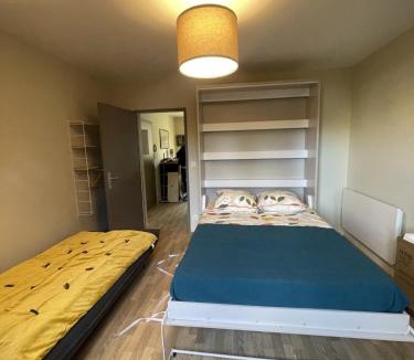 Oradour-sur-Glane Apartment | Studio charmant avec terrasse privée