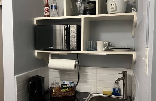 Constant Spring Hotel | Studio Chateau - Manor Park, Kingston 8