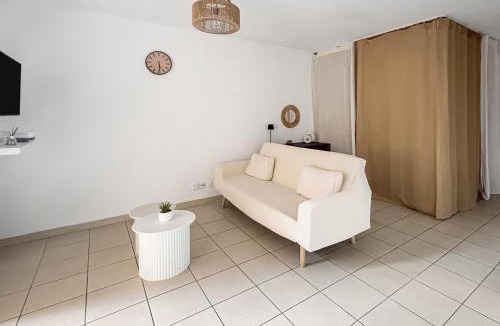 Saint-Jean Apartment | Studio clim cosy avec piscine & terrasse