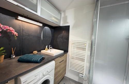 Carmaux Apartment | Studio climatisé - WIFI Fibre - Calme - Carmaux centre