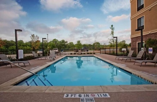 Sweetbriar Apartment | Studio Close to Downtown Austin