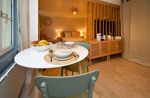 Chateau-Landon Apartment | Studio Cocon Landon - Studio Apartment, Sleeps 2