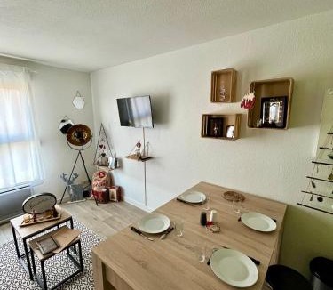 Jaunay-Clan Apartment | Studio Cocooning Face au Futuroscope