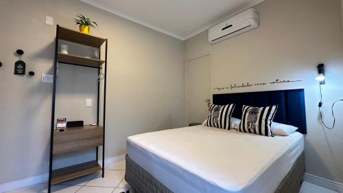 Barra Funda Apartment | Studio com ar e garagem - Praia das Pitangueiras