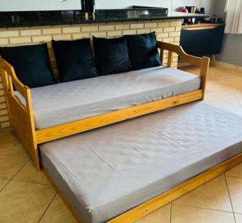 Floresta House | Studio com piscina e garagem Conforto e fácil acesso BR-101-Petfriendly, 2º andar