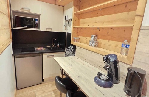 Albertville Apartment | Studio-Comfort-Private Bathroom