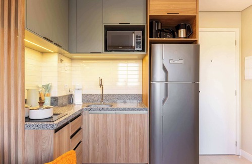 Sao Paulo Apartment | Studio Completo a 500m do Metrô Borba Gato | AD503