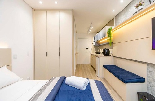 Cristo Rei Apartment | Studio Completo para 3 pessoas com A/C - EIX0302