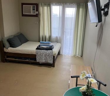 Lahug Apartment | Studio Condo Unit with Balcony Avida IT Park