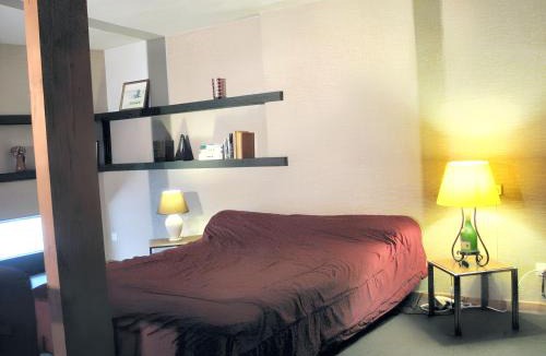 Beaumont-du-Perigord Apartment | Studio confortable près de Beaumont-du-Périgord, 60 m², cheminée