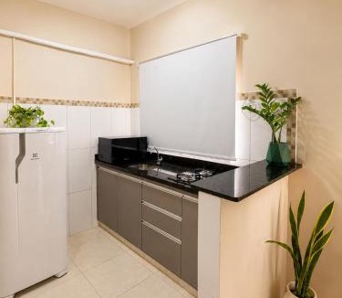 Rio Verde Apartment | Studio Confortável com Quarto Separado e Perto UniRV