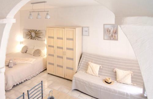 Antibes Apartment | Studio confort, chic & spacieux Plage de Juan les pins & central