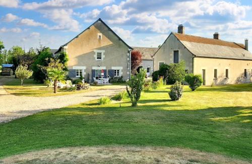 Thilouze Apartment | Studio confortable à Thilouze de 55 m² avec jardin privatif