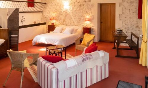 Thilouze Apartment | Studio confortable à Thilouze de 55 m² avec jardin privatif