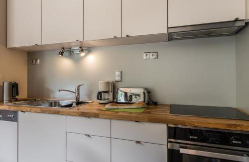 Le Planellet Apartment | Studio confortable au centre de Megève avec balcon et parking - FR-1-453-110