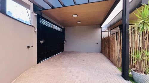 Santa Barbara d'Oeste House | Studio Container Sbo 1, Ar, Mini cozinha e Piscina compartilhada