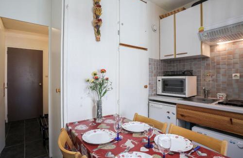 Le Corbier Apartment | Studio Cosmos-8 by Interhome