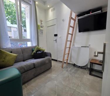 Saint-Fargeau Apartment | Studio cosy avec mezzanine