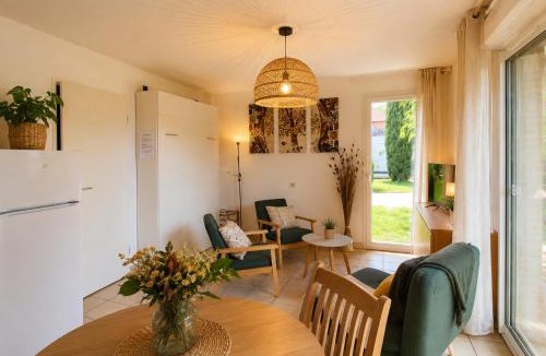 Prayssac Apartment | Studio cosy avec piscine terrasse jardin et vélos à Prayssac