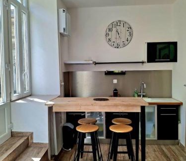 Champagne-sur-Seine Apartment | Studio cosy et lumineux