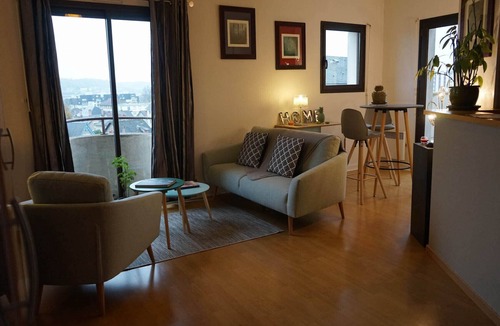 Brive-la-Gaillarde Apartment | Studio Cosy Terrace Breathtaking view