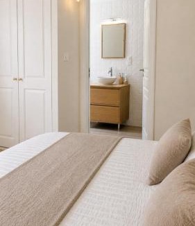 Coussergues Apartment | Studio Cosy