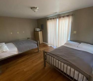 Lake Ozark House | Studio D Sleep 6- Bachelor/Bachelorette Parties!