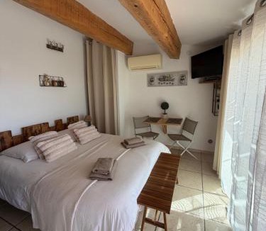 Le Castellet Apartment | Studio dans maisonnette en pierre