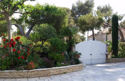 Cassis Apartment | Studio dans villa de charme, piscine, proche plage