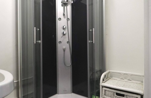Ep 21 - Saint-Paul Apartment | Studio de 30m² au Centre-ville Deux Étoiles
